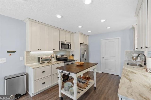 7180 Lakemond Court, Villa Rica, GA 30180