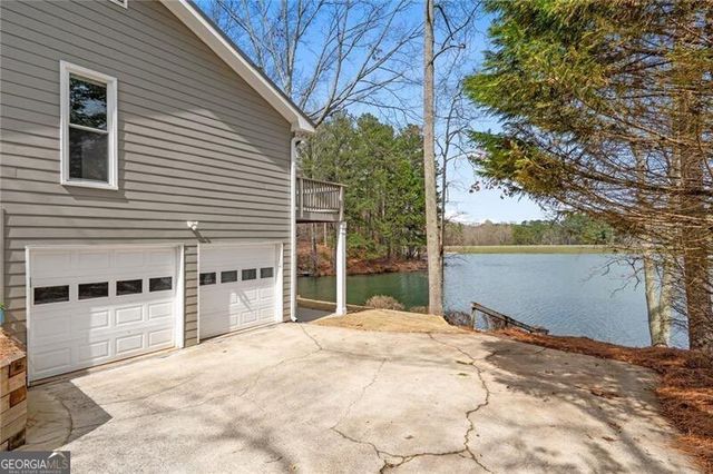 7180 Lakemond Court, Villa Rica, GA 30180