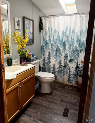 2314 California Road, Vienna, NY 13316