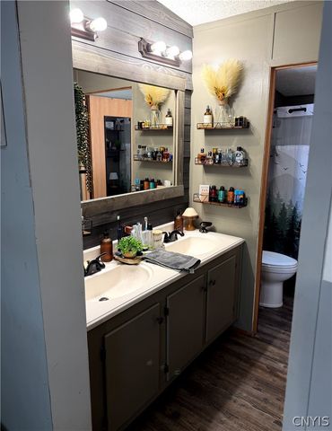 2314 California Road, Vienna, NY 13316