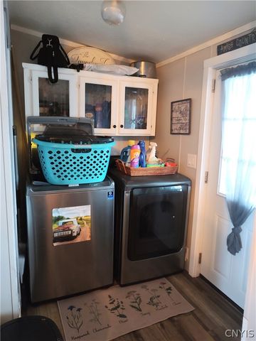 2314 California Road, Vienna, NY 13316