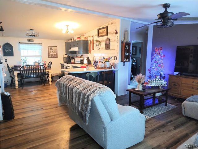 2314 California Road, Vienna, NY 13316