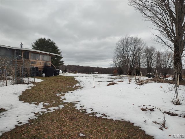 2314 California Road, Vienna, NY 13316