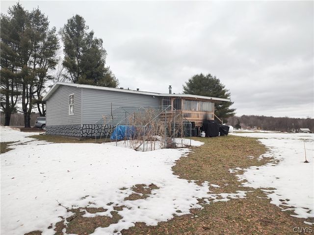 2314 California Road, Vienna, NY 13316