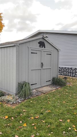 2314 California Road, Vienna, NY 13316