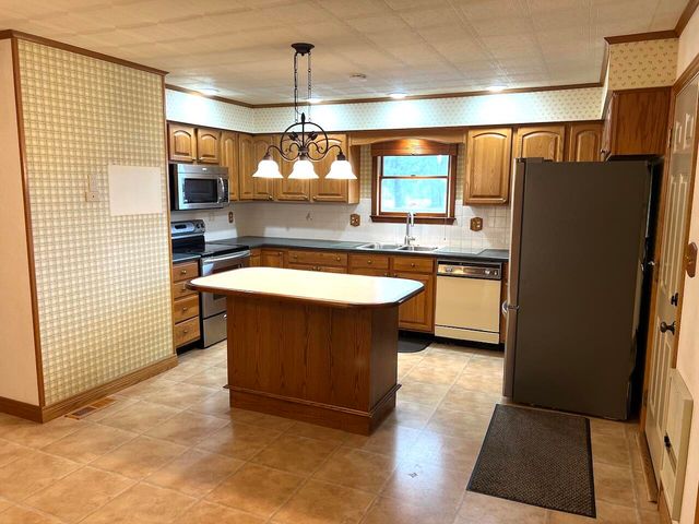 9480 N Country Club Road 9480 N Country Club Road, Piqua, OH 45356