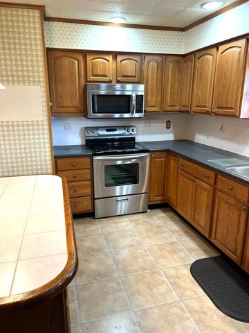 9480 N Country Club Road 9480 N Country Club Road, Piqua, OH 45356