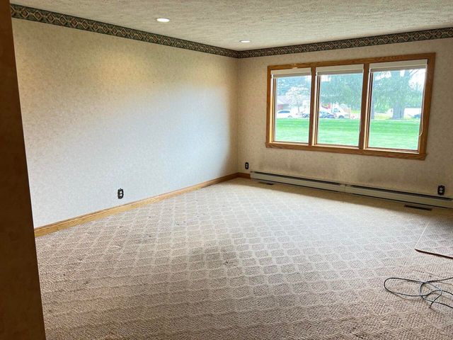 9480 N Country Club Road 9480 N Country Club Road, Piqua, OH 45356