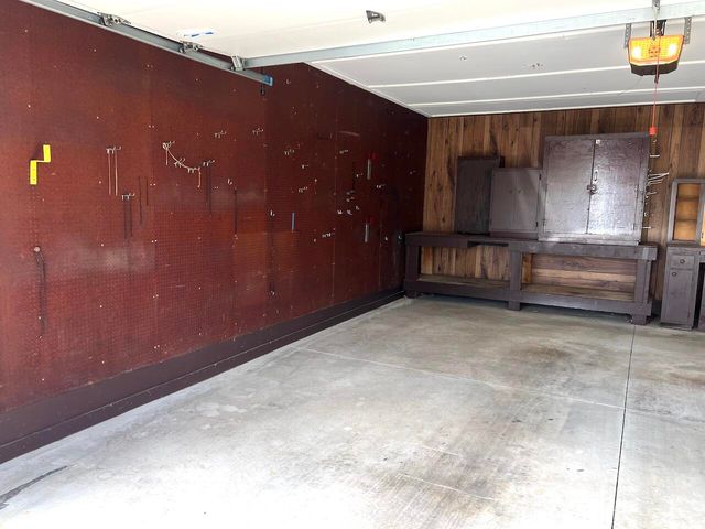 9480 N Country Club Road 9480 N Country Club Road, Piqua, OH 45356