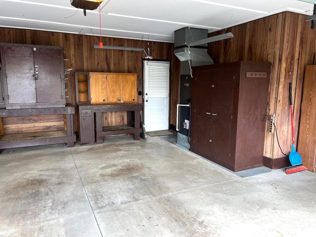 9480 N Country Club Road 9480 N Country Club Road, Piqua, OH 45356