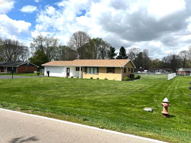 9480 N Country Club Road 9480 N Country Club Road, Piqua, OH 45356