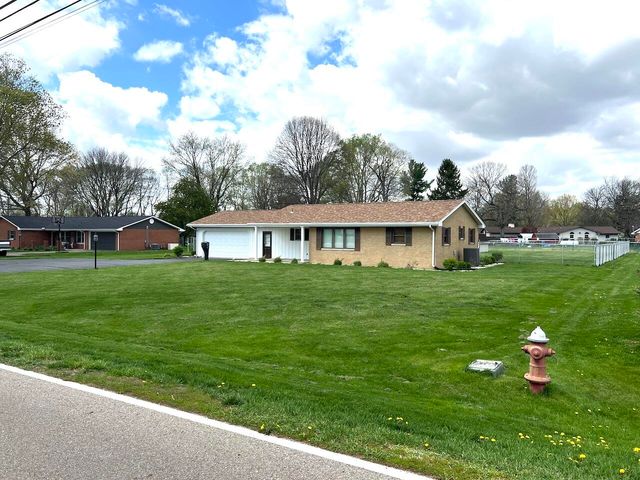 9480 N Country Club Road 9480 N Country Club Road, Piqua, OH 45356