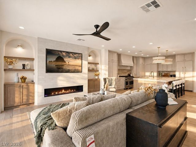 3091 Red Springs Drive, Las Vegas, NV 89135