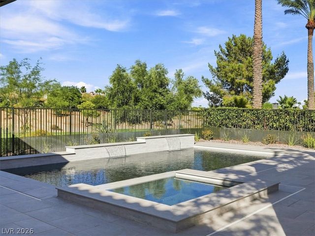 3091 Red Springs Drive, Las Vegas, NV 89135
