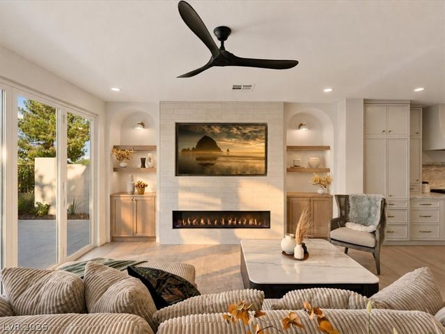 3091 Red Springs Drive, Las Vegas, NV 89135