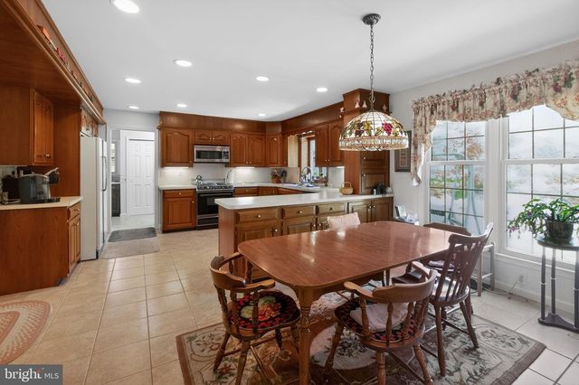 1831 GLENWOLD DR, Paoli, PA 19301