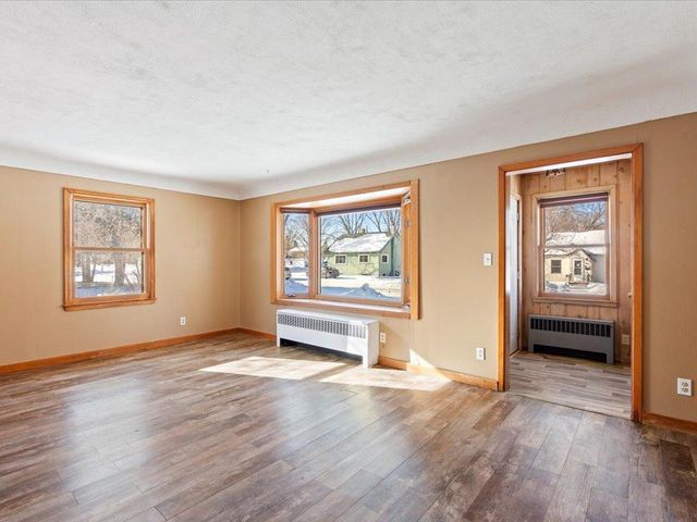 1210 5th Avenue NE, Brainerd, MN 56401