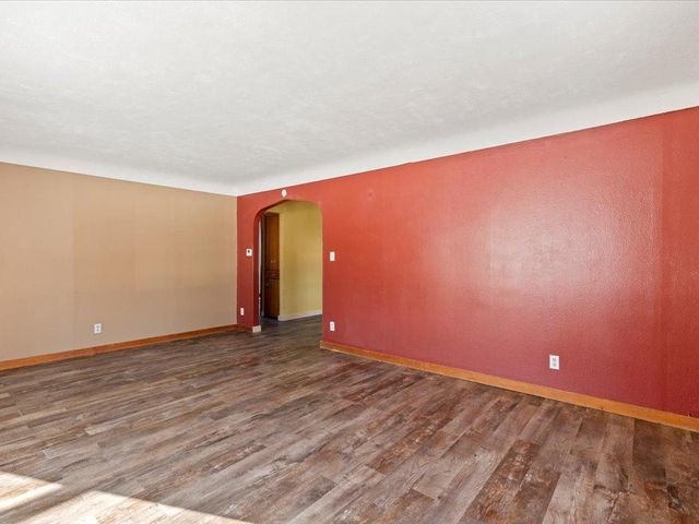 1210 5th Avenue NE, Brainerd, MN 56401