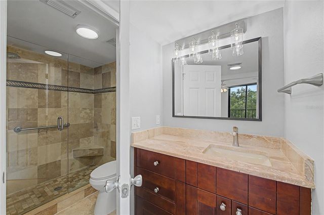800 COVE CAY DRIVE 5G, Clearwater, FL 33760