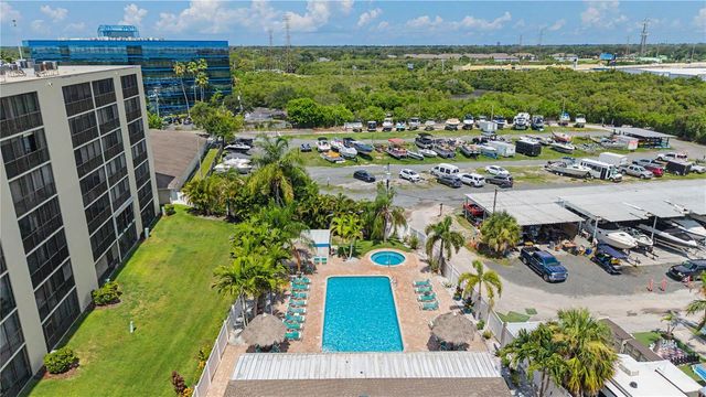 800 COVE CAY DRIVE 5G, Clearwater, FL 33760