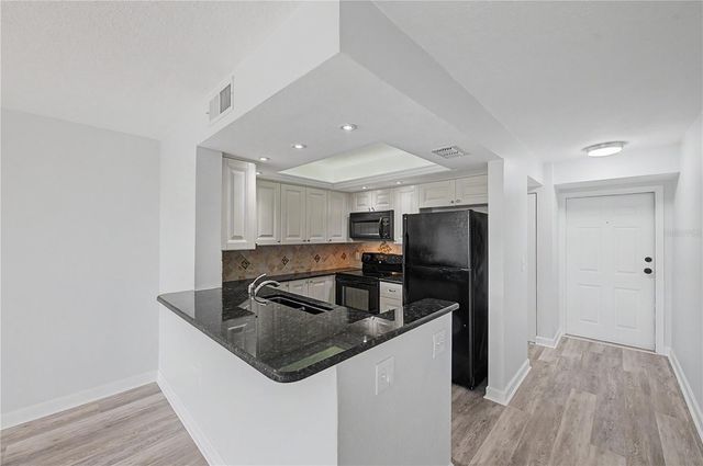 800 COVE CAY DRIVE 5G, Clearwater, FL 33760