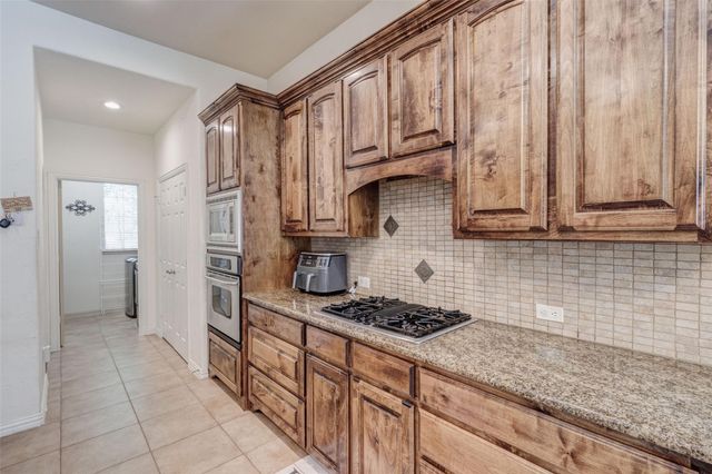 9823 Carriage Hill Lane, Frisco, TX 75035