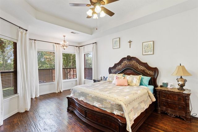 9823 Carriage Hill Lane, Frisco, TX 75035