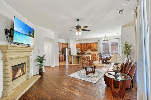 9823 Carriage Hill Lane, Frisco, TX 75035