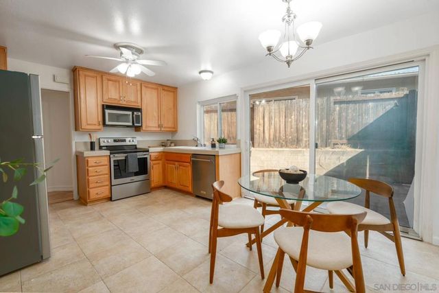 15625 Paymogo, San Diego, CA 92129