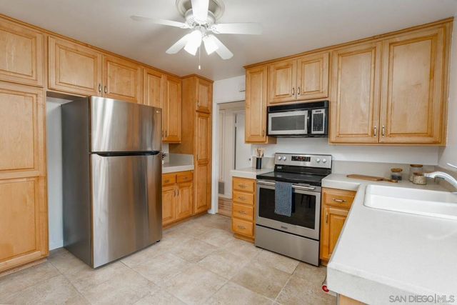 15625 Paymogo, San Diego, CA 92129