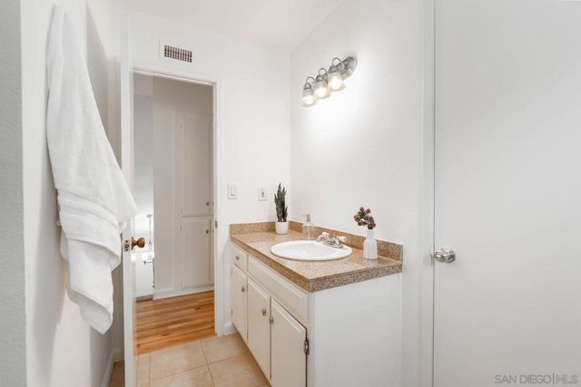 15625 Paymogo, San Diego, CA 92129