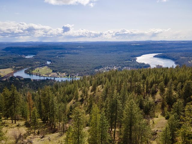 16510 N Abigail Ln, Spokane, WA 99208