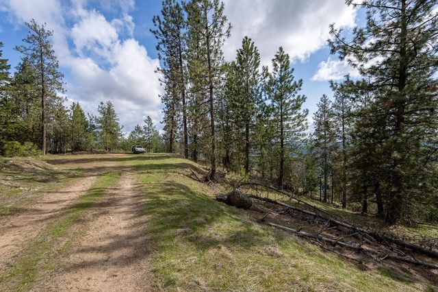 16510 N Abigail Ln, Spokane, WA 99208