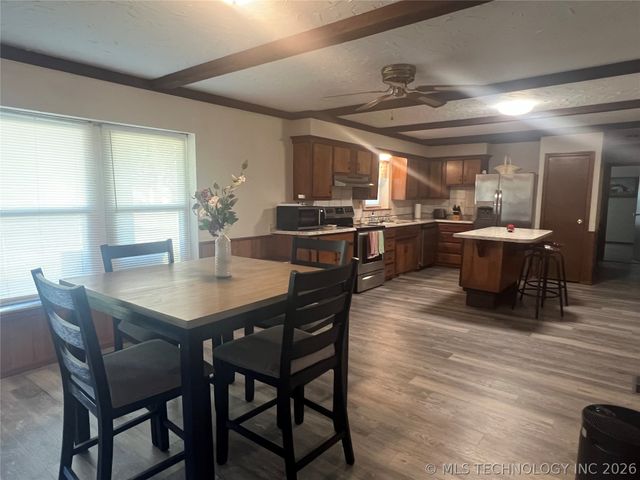 109435 S 4154 Road, Checotah, OK 74426