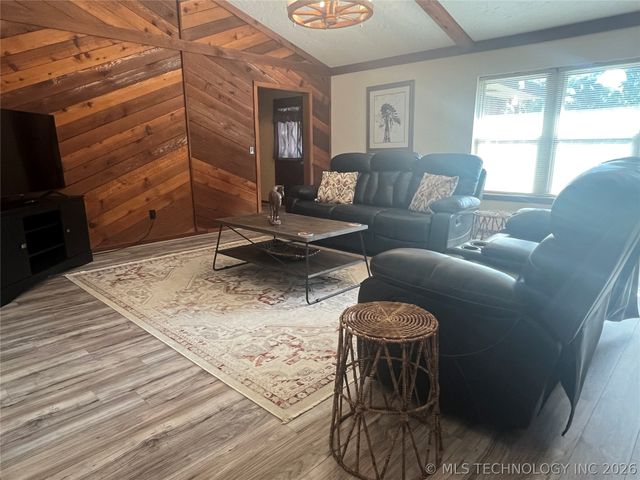 109435 S 4154 Road, Checotah, OK 74426