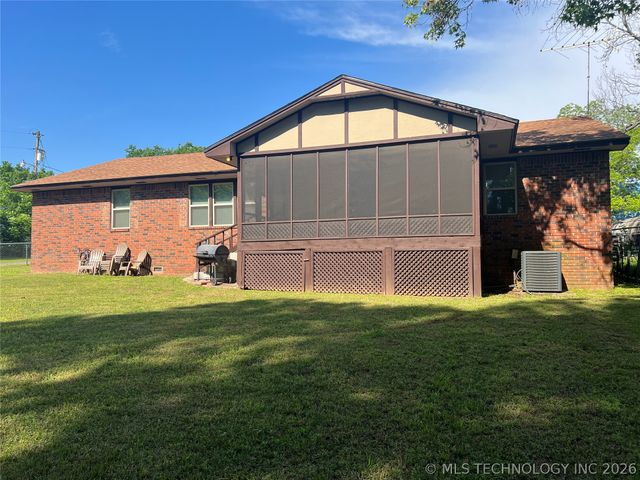 109435 S 4154 Road, Checotah, OK 74426