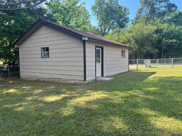 109435 S 4154 Road, Checotah, OK 74426
