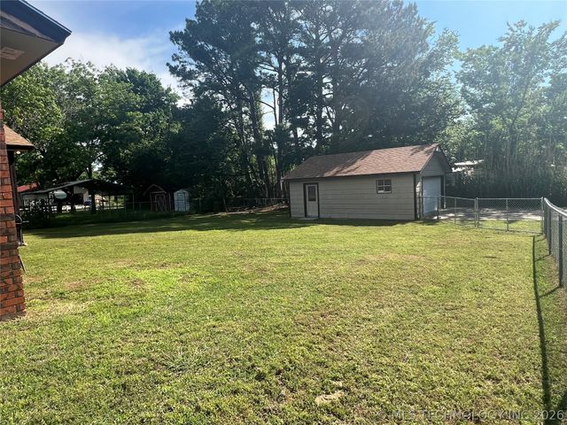 109435 S 4154 Road, Checotah, OK 74426
