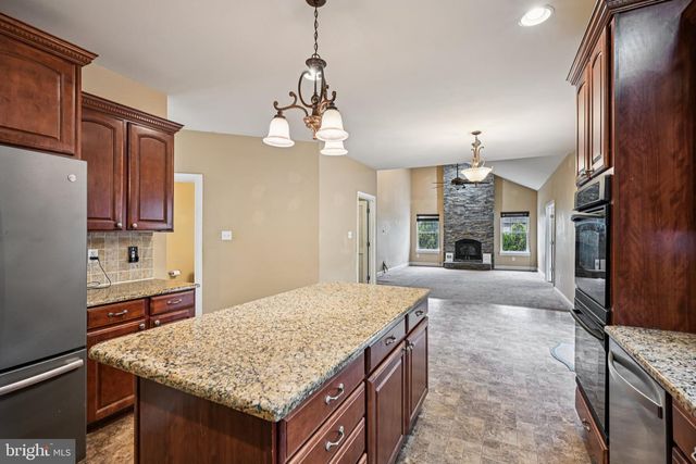 122 WHITETAIL PASS, Franklinville, NJ 08322