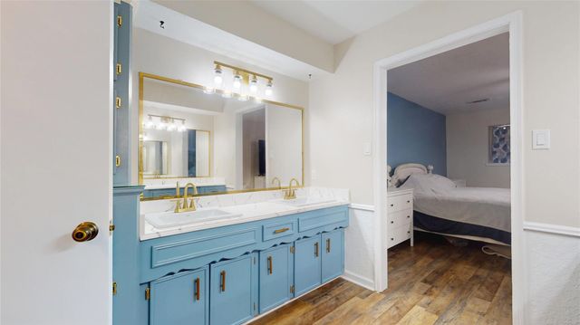 8103 Wycomb Drive, Houston, TX 77070