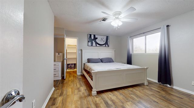 8103 Wycomb Drive, Houston, TX 77070