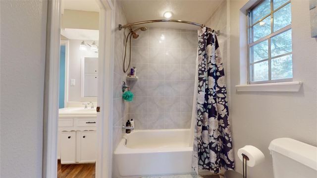 8103 Wycomb Drive, Houston, TX 77070