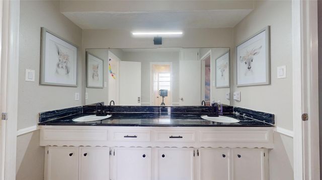 8103 Wycomb Drive, Houston, TX 77070