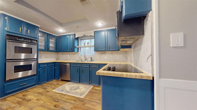 8103 Wycomb Drive, Houston, TX 77070