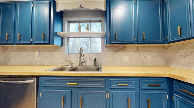 8103 Wycomb Drive, Houston, TX 77070