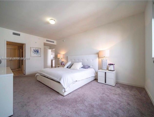 999 SW 1st Ave 2105, Miami, FL 33130