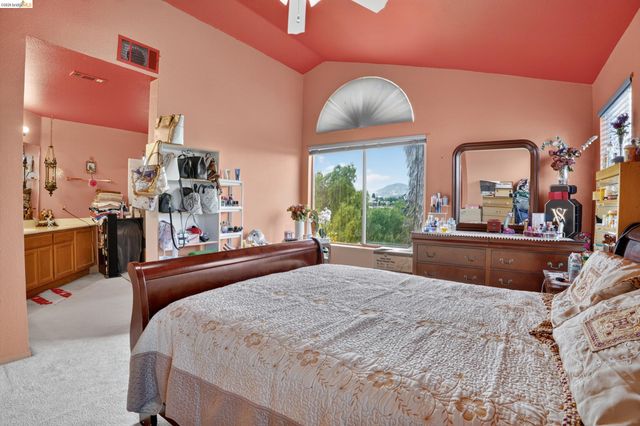 4148 Meadow Lake St, Antioch, CA 94531