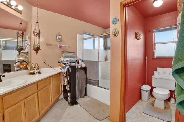 4148 Meadow Lake St, Antioch, CA 94531