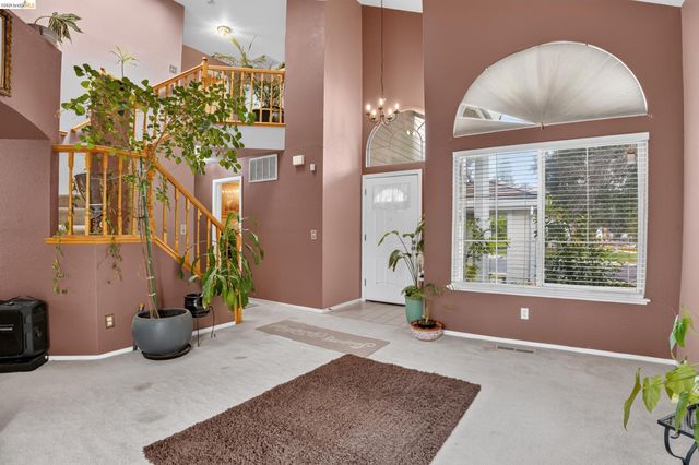 4148 Meadow Lake St, Antioch, CA 94531
