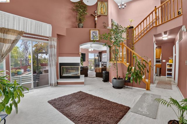 4148 Meadow Lake St, Antioch, CA 94531